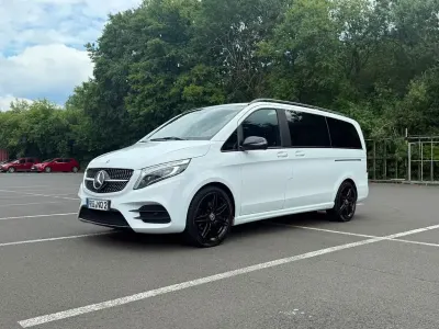 Gebraucht Mercedes V300 Exclusive 239 PS (175 kW) 2021 Weiß Van / Kleinbus