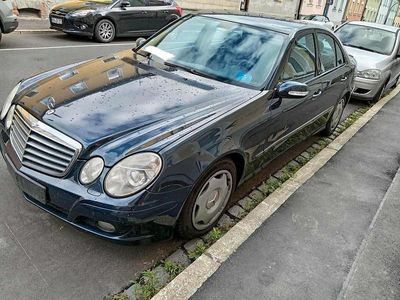 Mercedes E240