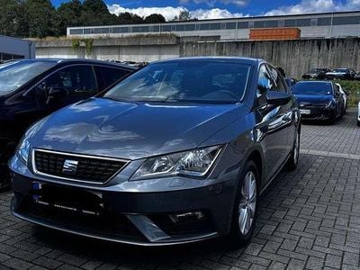 Gebraucht Seat Leon Style 125 PS (91 kW) 2018 Grau Limousine