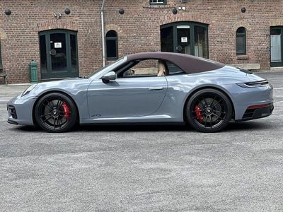 Porsche 992