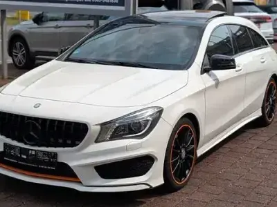 Gebraucht Mercedes CLA250e Shooting Brake AMG 211 PS (155 kW) 2015 Andere Kombi