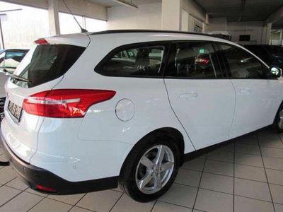 Gebraucht Ford Focus 120 PS (88 kW) 2017 Weiß Kombi