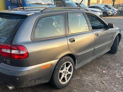 Gebraucht Volvo V40 136 PS (100 kW) 2002 Grau Kombi