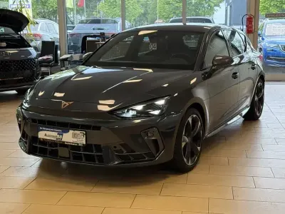 Gebraucht Cupra Leon 150 PS (110 kW) 2024 Grau Limousine