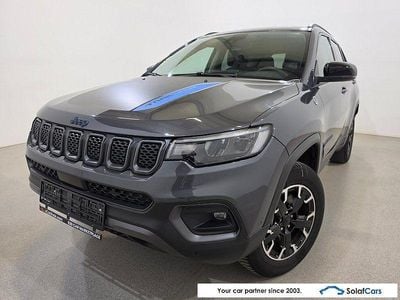 Gebraucht Jeep Compass Trailhawk 179 PS (131 kW) 2022 Grau SUV
