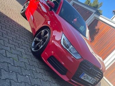 Gebraucht Audi A1 Sport 82 PS (60 kW) 2018 Rot Kleinwagen