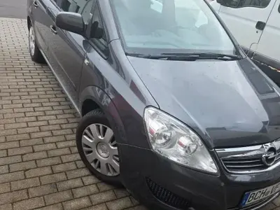 Gebraucht Opel Zafira 110 PS (80 kW) 2012 Grau Van / Kleinbus