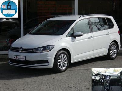 Gebraucht VW Touran Comfortline 155 PS (114 kW) 2018 Weiß Van / Kleinbus