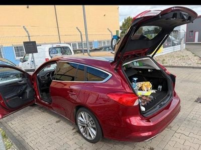 Rot Gebraucht 2019 Ford Focus Vignale Limousine | 18.500 € (Fairer Preis)