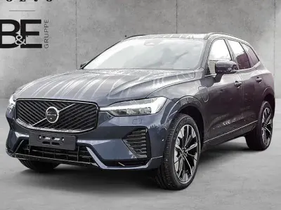 Nowe Volvo XC60 Plus 336 KM (247 kW) 2025 Czerwony SUV