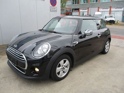 Gebraucht Mini One D 95 PS (69 kW) 2017 Midnight black metallic Kleinwagen