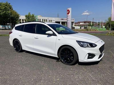 Weiß Gebraucht 2020 Ford Focus ST-Line Kombi | 13.500 € (Fairer Preis)