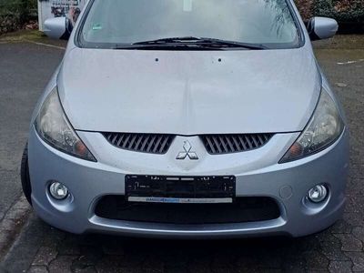 gebraucht Mitsubishi Grandis 2.4 Invite 7-Sitzer