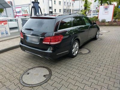 gebraucht Mercedes E200 CDI 2 Hand 7G Tronic 7 Sitzer