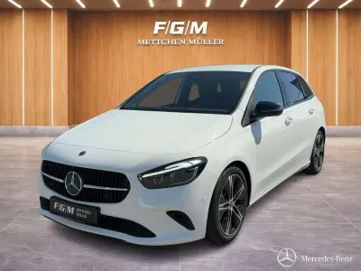 Gebraucht Mercedes B200 163 PS (119 kW) 2026 Unilack polarweiß Kleinwagen