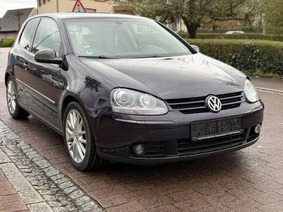 Second-hand VW Golf IV Sportline 150 CP (110 kW) 2004 Albastru