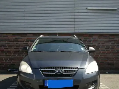Gebraucht Kia Ceed Sportswagon 90 PS (66 kW) 2009 Grau Kombi
