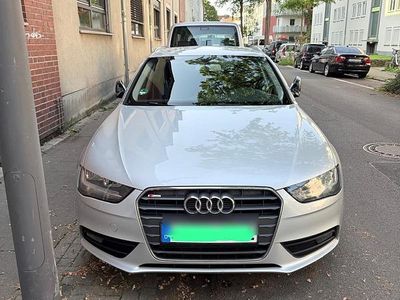 Silber Gebraucht 2012 Audi A4 Kombi | 10.500 € (Teuer)