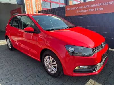 Gebraucht VW Polo Trendline 60 PS (44 kW) 2017 Rot Limousine