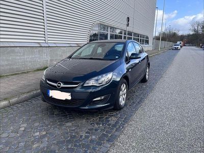 Usata Opel Astra Style 136 CV (100 kW) 2014 Verde Berlina