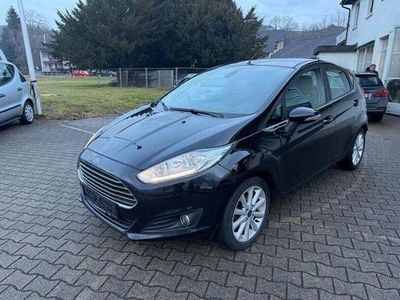 Gebraucht Ford Fiesta Trend 82 PS (60 kW) 2012 Silber Kleinwagen