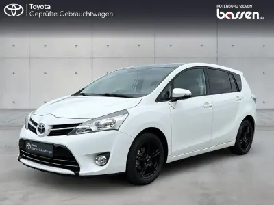 Gebraucht Toyota Verso Skyview Edition 147 PS (108 kW) 2014 Weiß Van / Kleinbus