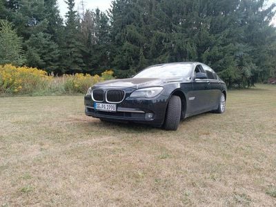 BMW 750