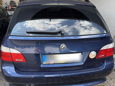 BMW 525