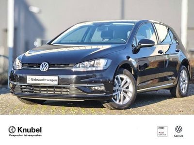 Gebraucht VW Golf VII Comfortline 125 PS (91 kW) 2017 Deep black perleffekt Limousine