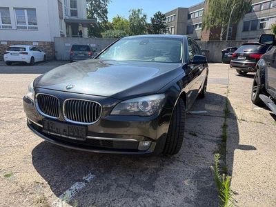 BMW 730