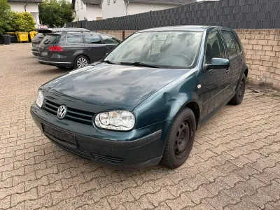 Gebraucht VW Golf IV 75 PS (55 kW) 2001 Grün Kleinwagen