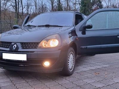 gebraucht Renault Clio II 1.2 16V 75 PS | BJ 2001