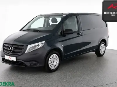 Gebraucht Mercedes Vito 190 PS (139 kW) 2021 Granitgrün Van