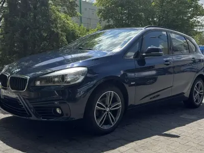 Gebraucht BMW 218 Active Tourer Sport Line 136 PS (100 kW) 2017 Blau Van / Kleinbus