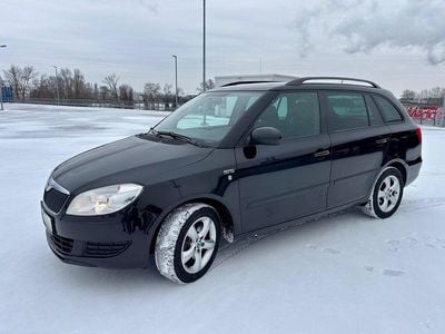 Schwarz Gebraucht 2012 Skoda Fabia Family Kombi | 4.500 € (Fairer Preis)