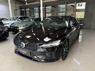 Gebraucht Volvo V60 Plus 253 PS (186 kW) 2022 Schwarz (metallic) Kombi