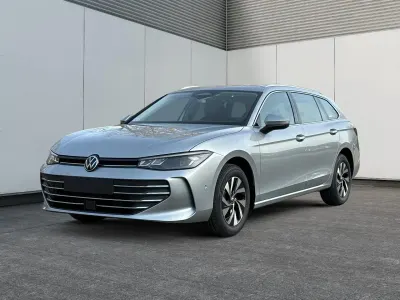 Neu VW Passat Business 150 PS (110 kW) 2025 Oyster silver metallic Kombi