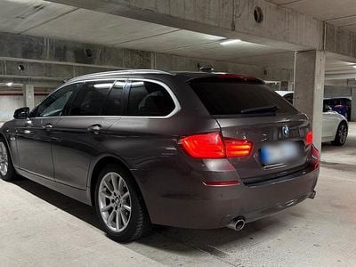 Braun Gebraucht 2012 BMW 535 Luxury Line Kombi | 9.500 € (Guter Preis)