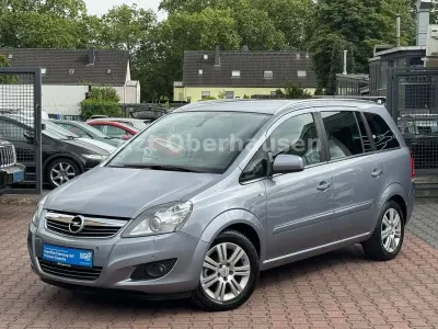 Gebraucht Opel Zafira 116 PS (85 kW) 2011 Silber Van / Kleinbus