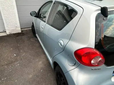Brugt Toyota Aygo 68 HK (50 kW) 2005 Blå Hatchback