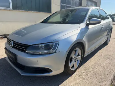 Gebraucht VW Jetta Comfortline 105 PS (77 kW) 2011 Silber Limousine