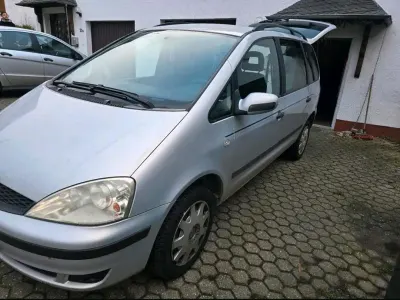 Używany Ford Galaxy 116 KM (85 kW) 2003 Szary Minivan