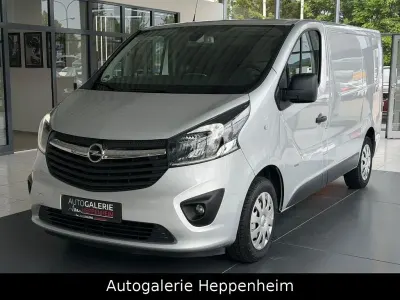 Gebraucht Opel Vivaro 145 PS (106 kW) 2018 Silber Van / Kleinbus