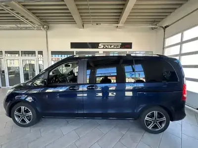 Gebraucht Mercedes V250 Edition 190 PS (139 kW) 2017 Cavansitblau Van / Kleinbus