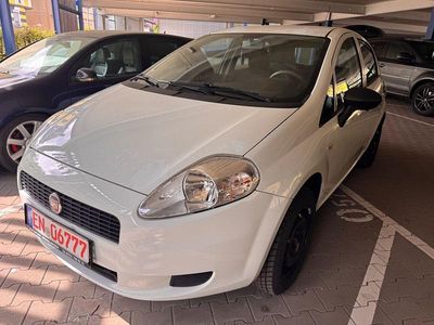 Gebraucht Fiat Grande Punto Basis 69 PS (50 kW) 2011 Weiß Kleinwagen