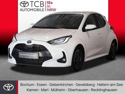 Schneeweiß Gebraucht 2021 Toyota Yaris Hybrid Basis Kleinwagen | 16.489 € (Guter Preis)
