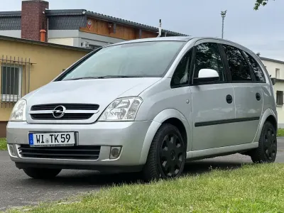 Gebraucht Opel Meriva 101 PS (74 kW) 2003 Silber Van / Kleinbus