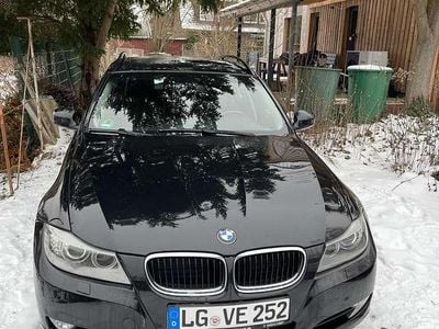 Gebraucht BMW 318 143 PS (105 kW) 2008 Schwarz Kombi