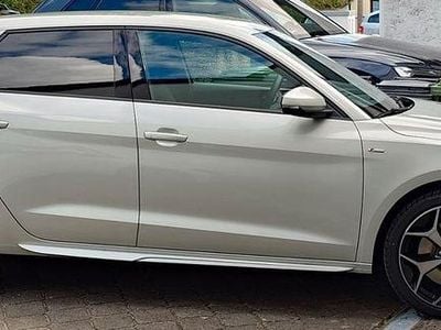 Gebraucht Audi A1 Sportback S-Line 116 PS (85 kW) 2024 Silber Kleinwagen