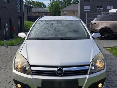 Gebraucht Opel Astra 125 PS (91 kW) 2005 Silber Kombi